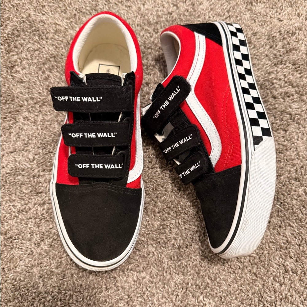 Vans - Picture 2 of 3